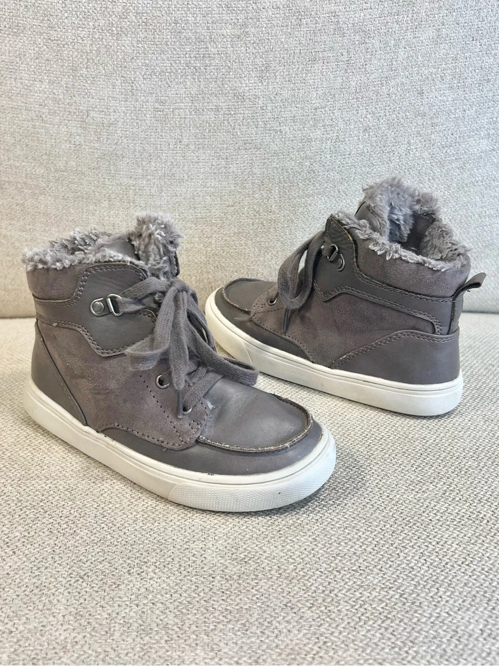 Old Navy Size 11 Toddler Gray Faux Fur Lined Lace-Up Boots GUC